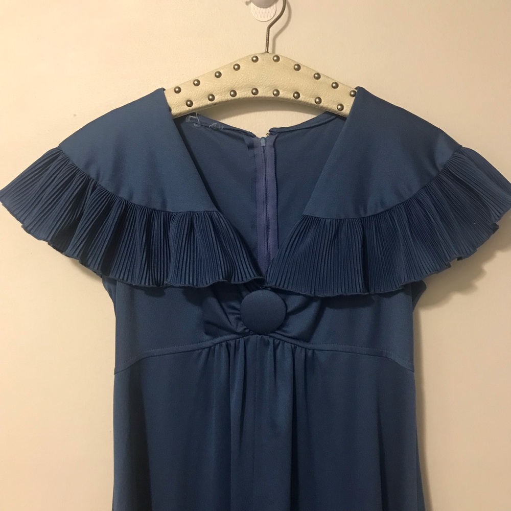 Blue Vintage Women's Ruffle Collar Dress